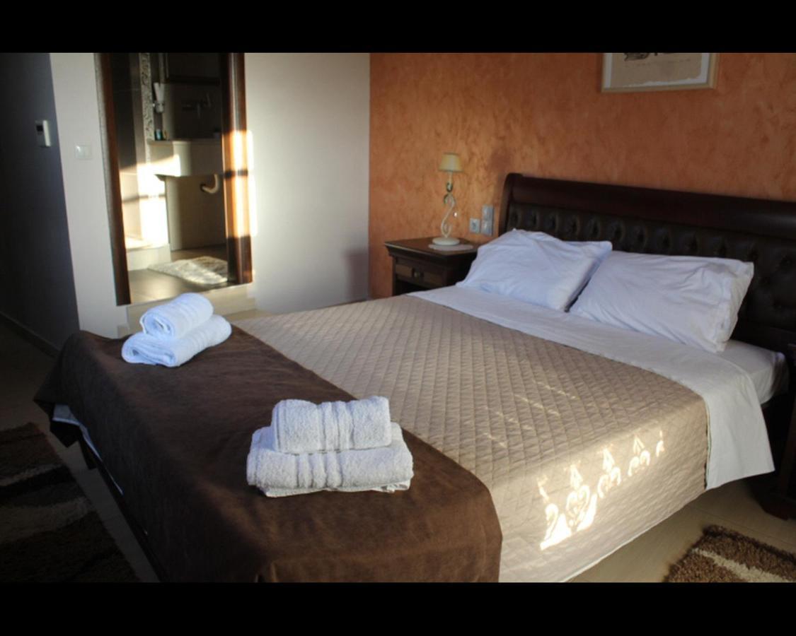 קאלאבאקה Guesthouse Vavitsas מראה חיצוני תמונה